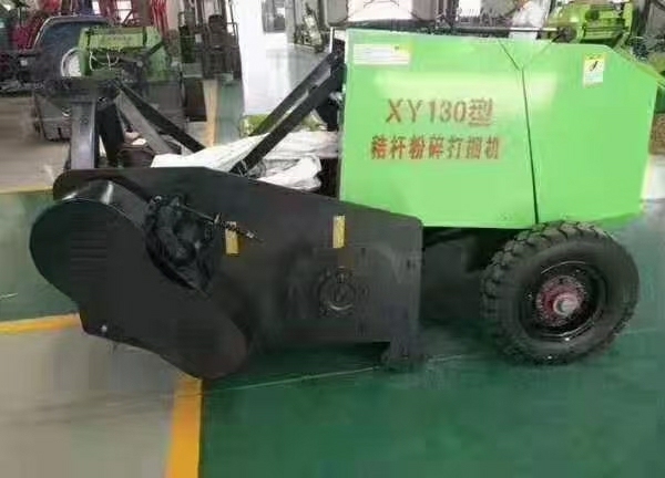 小圆捆捡拾打捆机，地里的麦杆，稻草，粉碎后...