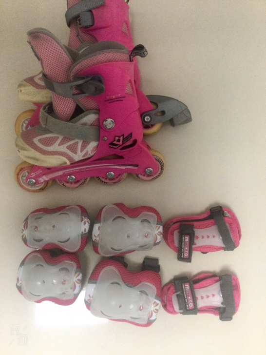 正品瑞士米高轮滑鞋可调节大小，欧码27-3...