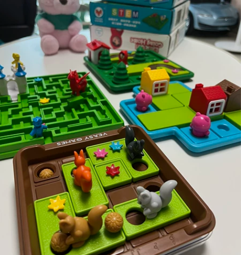 祖国版比利时桌游三只小猪小红帽睡美人空间逻...