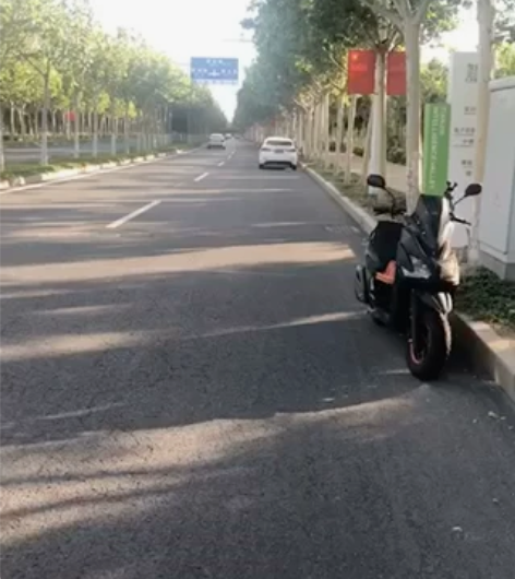 路虎踏板摩托车150CC男女式燃油助力越野...