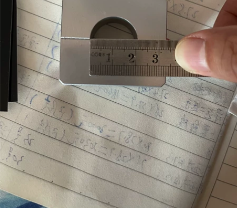 摩托车后轮轴调节块，应该类似迅龙150之类...