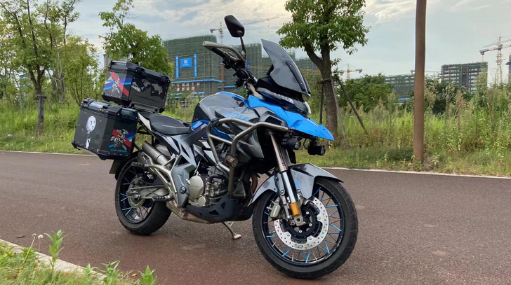 310t2带三箱，两个手机支架、前后正新轮...