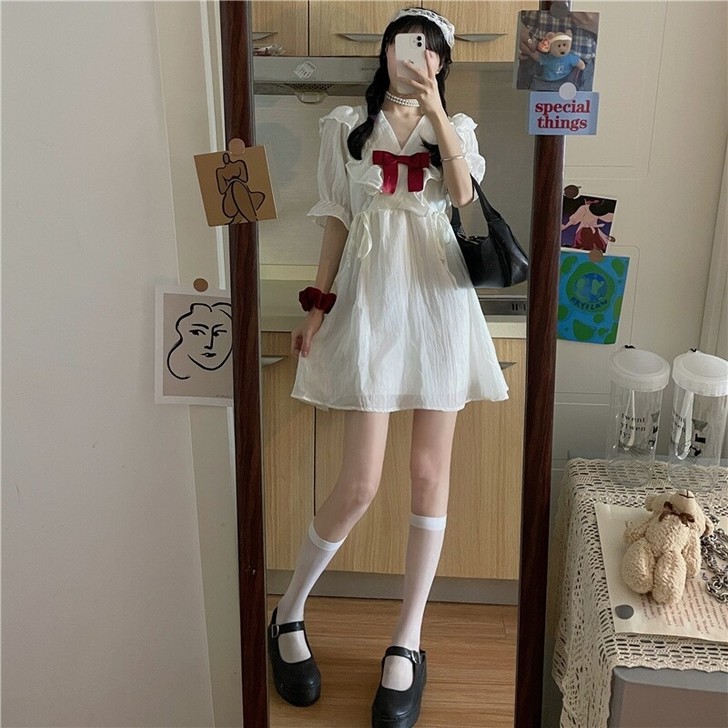 可爱蝴蝶结少女裙子女夏季宽松收腰V领白色i...