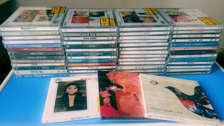 出一批经典金曲精选正版CD有谭咏麟张学友张...