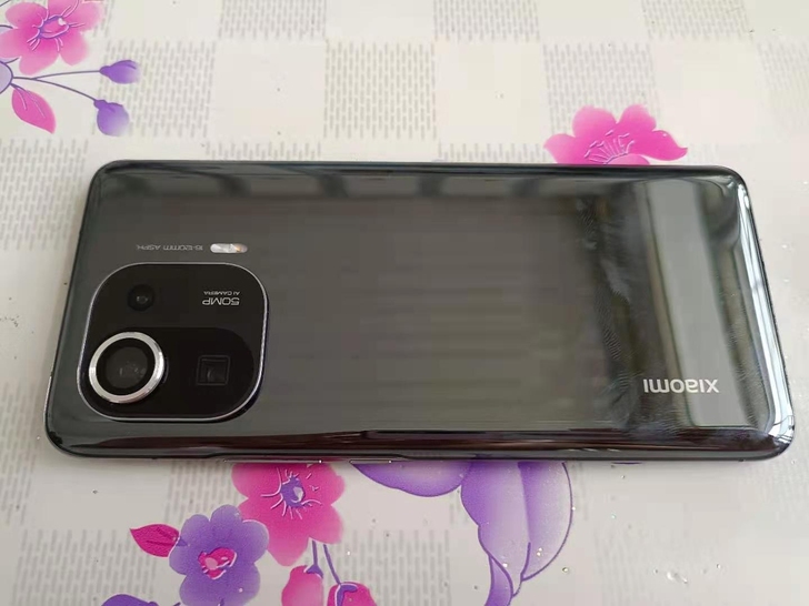 小米11pro 黑色 12+256顶配 自...