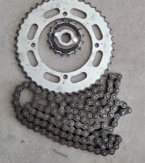 力帆V16原装链条和牙盘小飞轮一整套,摩托...