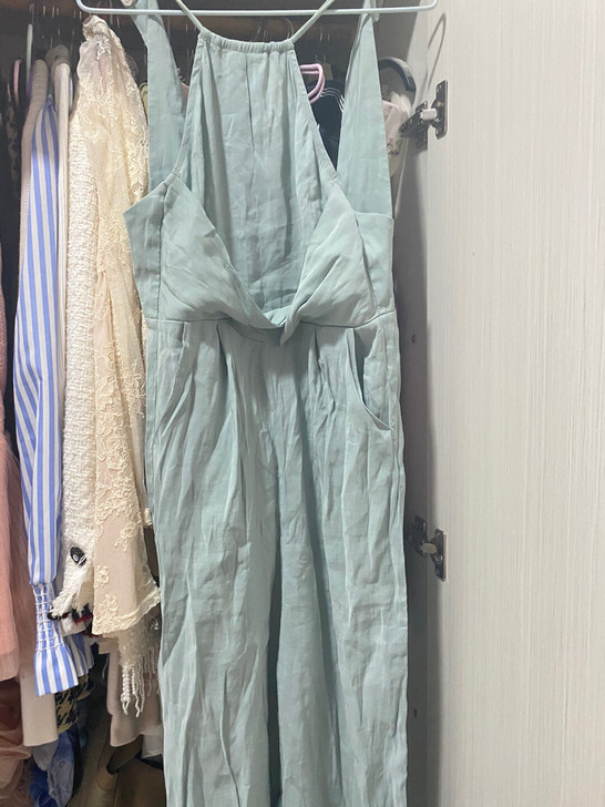 薄荷绿连体裤露背连衣裙