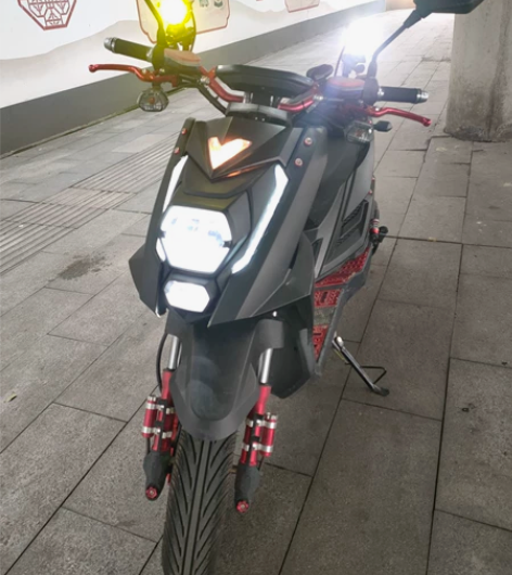 可用苹果手机来交换！！！神鹰电动自行车电动...