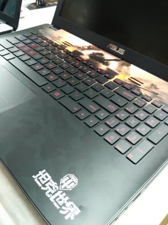 华硕飞行堡垒游戏笔记本电脑，开学特价促销中...