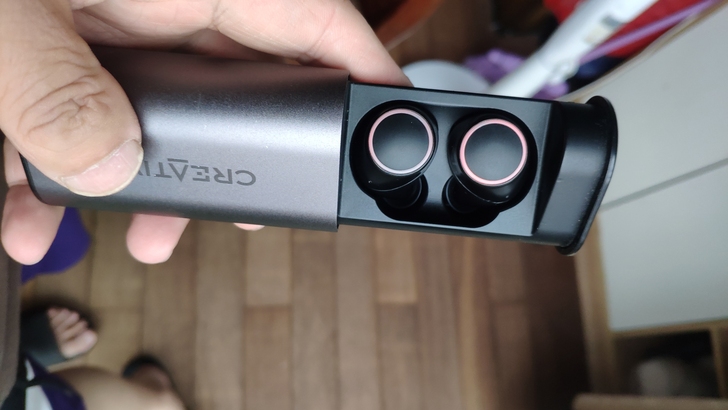 creative outlier air创...