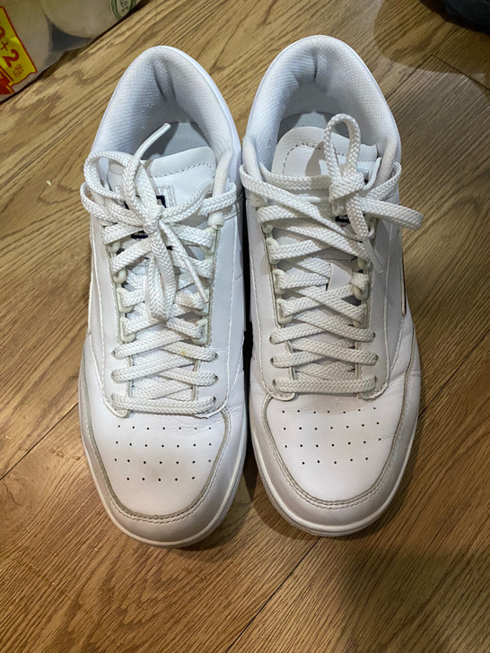 斐乐板鞋、超级舒服、没穿过俩次、9成新、3...