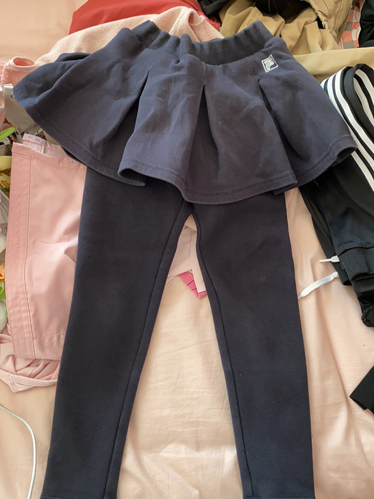 斐乐 女童 裤子带裙子款。尺码120/53...