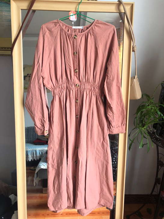 特价出闲置裙子 基本都是实体店内购买