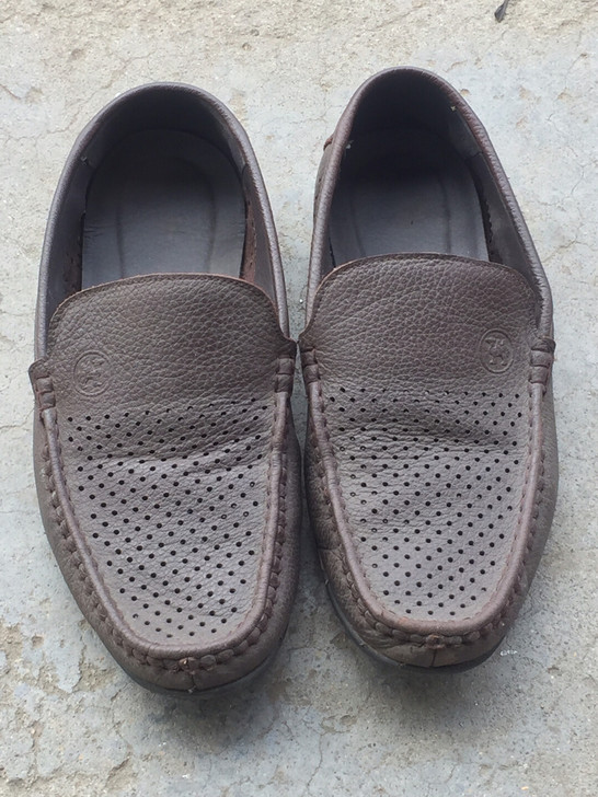 男士骆驼鞋，42码，83成新，二手闲置物品...