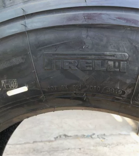 倍耐力305/70R22.5真空胎19年正...