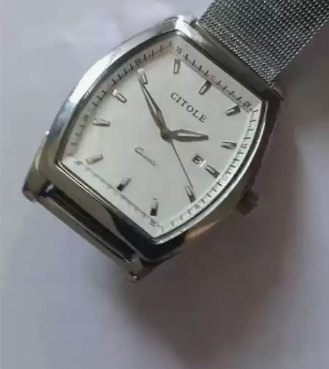 国产品牌西腾石英表 长方形单日历，钢壳玻璃...