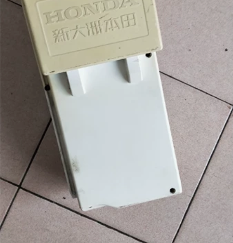 电池盒，新大洲本田电动车电池盒。无破损。售...