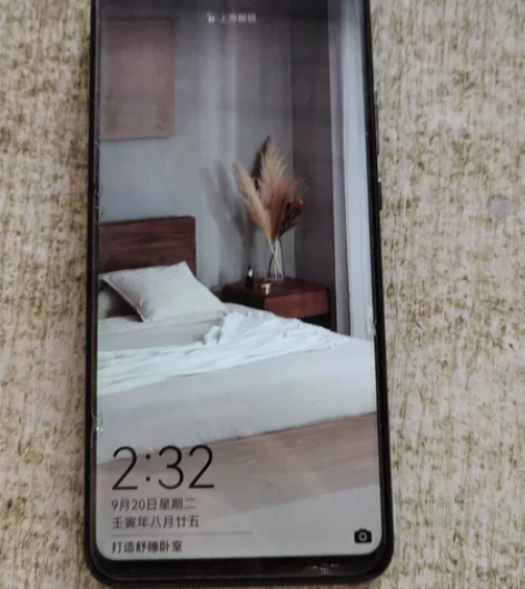 华为nova 3，6+128内存，无拆无修...