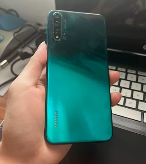 家里人用的nova 5 pro 8+128...