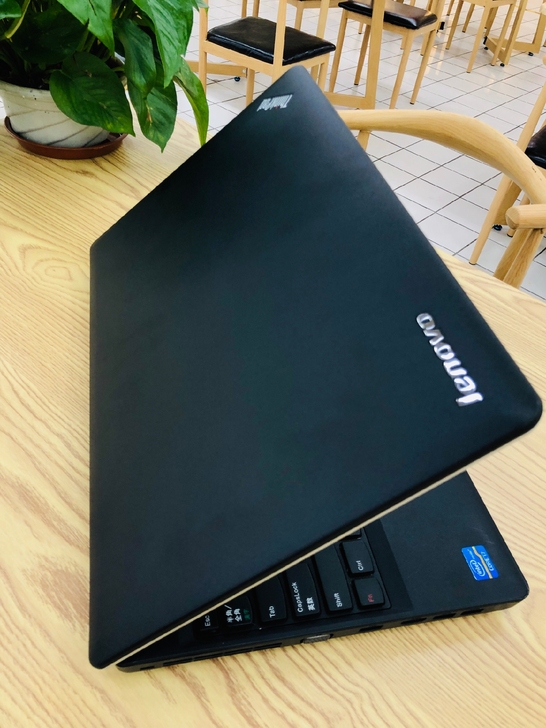 急售 i7四核 顶配 游戏本 8G ...