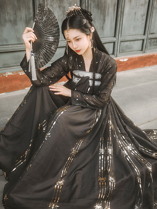 璎珞 墨子研 汉服女正品原创对襟刺绣齐胸襦...