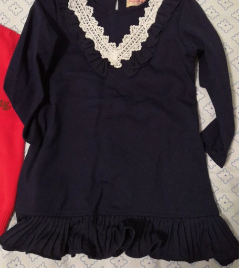 110的比较厚的裙子，还有背带群一套，40...