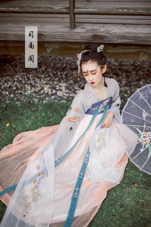 汉服女古装司南阁齐胸襦裙绣花九夜汉服改良古...