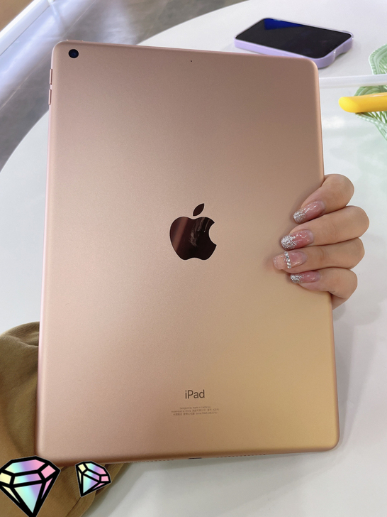 ipad8 2020 金色128g国行10...