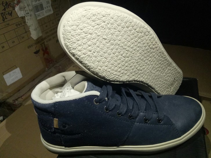 40码特步，断码亏本包邮（偏远地区不包邮）