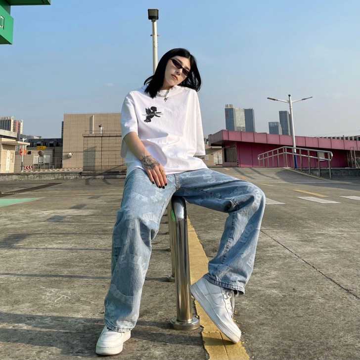 马思唯同款美式高街潮牌浅色牛仔裤男女直筒宽...