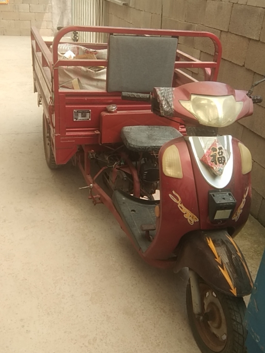 品牌型号 ：金城三轮摩托车