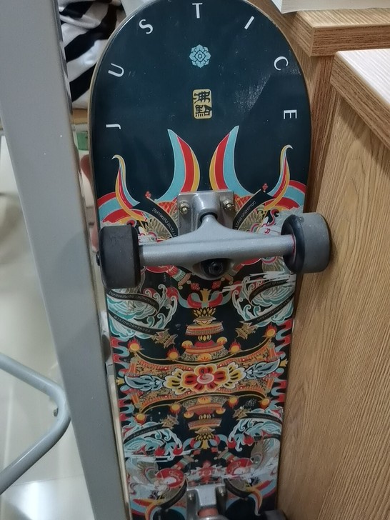 滑板