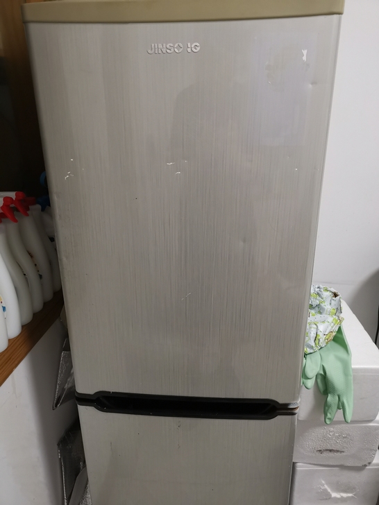 200转冰箱，功能完好，制冷正常，大容量