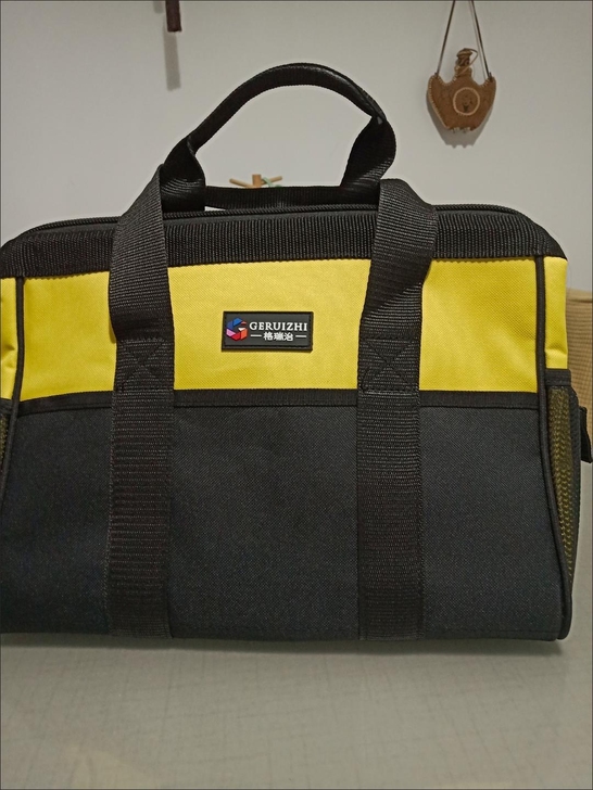 特价出一批中号大容量重型专业工具包