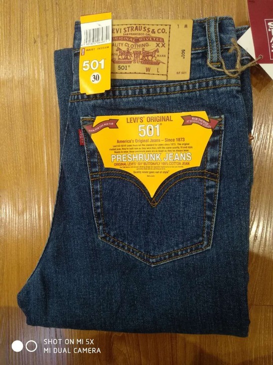 Levis501男士中高腰无弹直筒牛仔裤，...