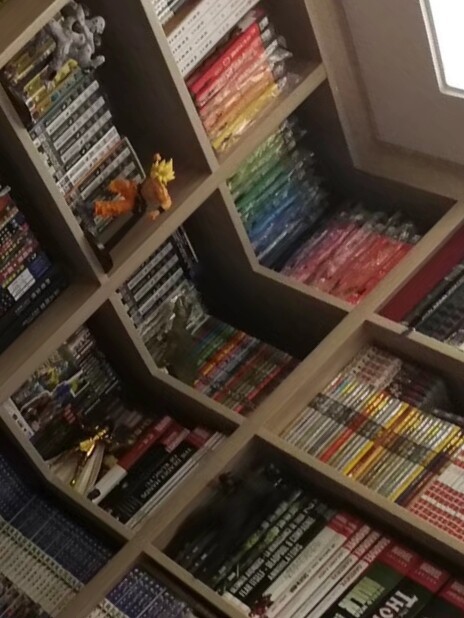 老夫子年代集卡片，不是首刷，只有5本有腰，...