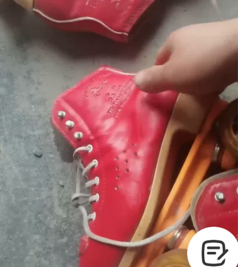 厦门金马旱冰鞋九成新260原价1080 感...