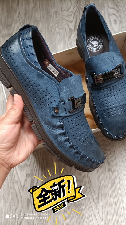 品牌骆驼男凉鞋夏季打孔透气款 全新的原盒包...
