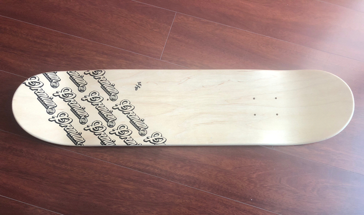 全新未使用板面，但储藏时板底有擦痕（如图2...