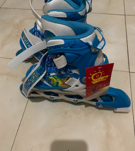 溜冰鞋儿童全套装男童女童轮滑鞋旱冰可调大小...