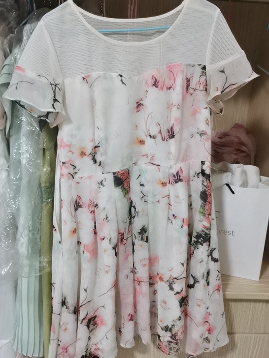 天衣布品连衣裙，120斤内可以穿