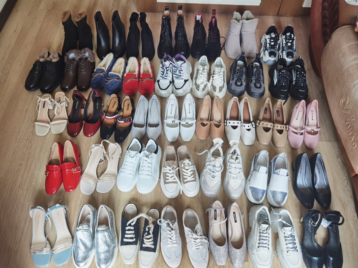甩卖!家里还有这么多新鞋没穿!都出!低价出...