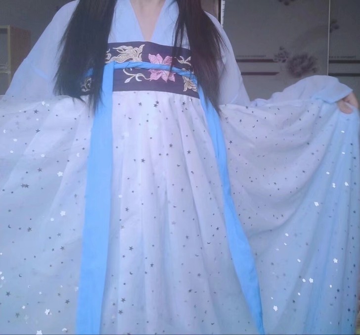 本人只穿了两次 两年前买的好像