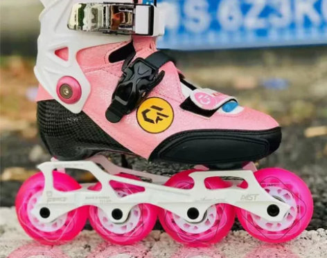 儿童专业碳纤平花鞋小叮当儿童轮滑鞋平花碳纤...