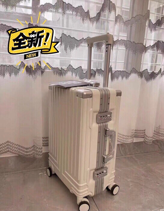 铝框海关锁24寸，行李箱拉杆箱26寸，全新...