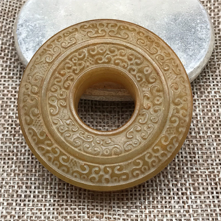 朋友送的老玉平安扣摆古玉老玉吊坠艺玉雕复古...