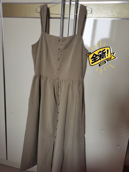 逛街的时候一眼就看上了，可是相信自己会瘦是...