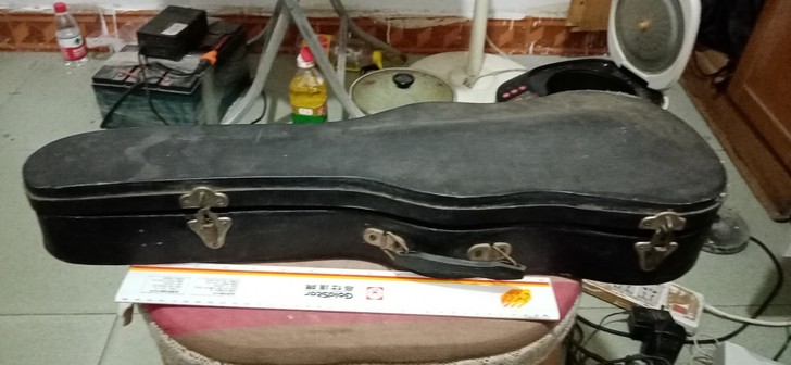 满满的回忆，可怜天下父母心。八十年代儿童小...