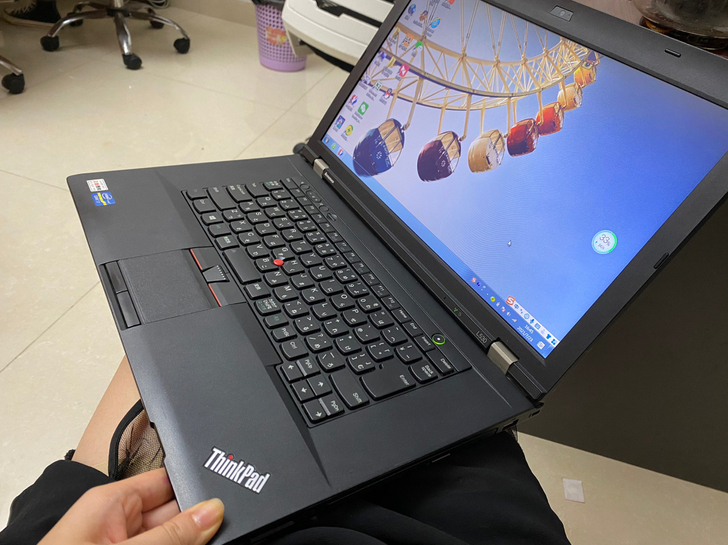 六千多买的 四核  i7  联想笔记本电脑...