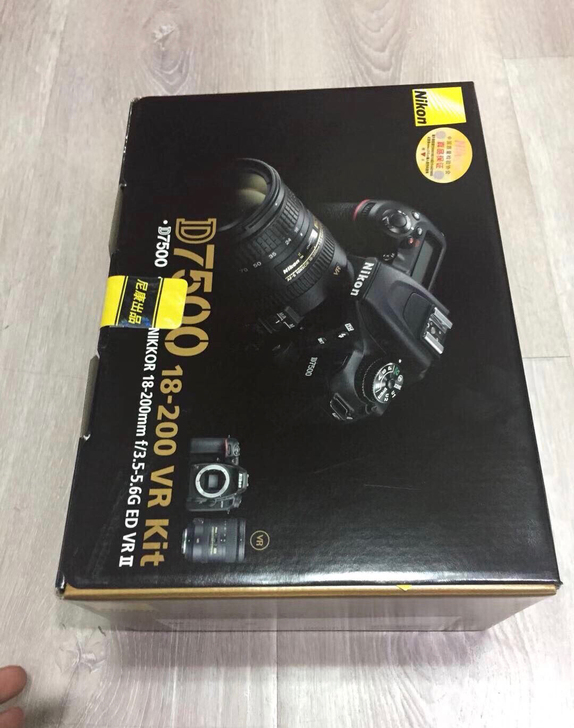 尼康 D7500 配18-200单反套机